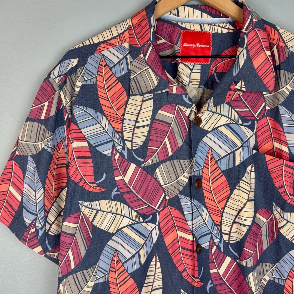 Tommy Bahama Mens XL Colorful Palm Leaf Silk Short Sleeve Button Up Aloha Shirt